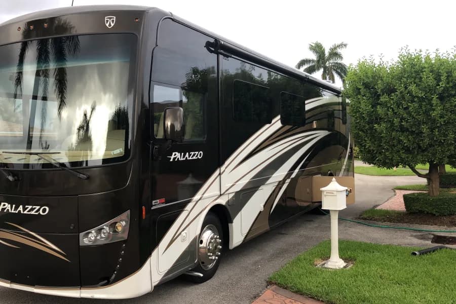 2016 Thor Motor Coach Palazzo Class A RV rental for the Florida Keys, exterior