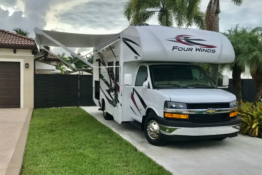 2021 Thor Motor coach Four winds 22E Beauty Class C RV rental for the Florida Keys, exterior