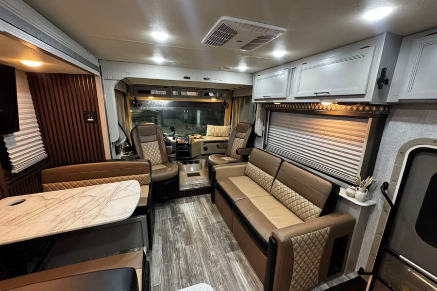 "YHOW" MEET THOR, OUR HIGH CLASS RV FOR 8 Class A RV rental for the Florida Keys, exterior