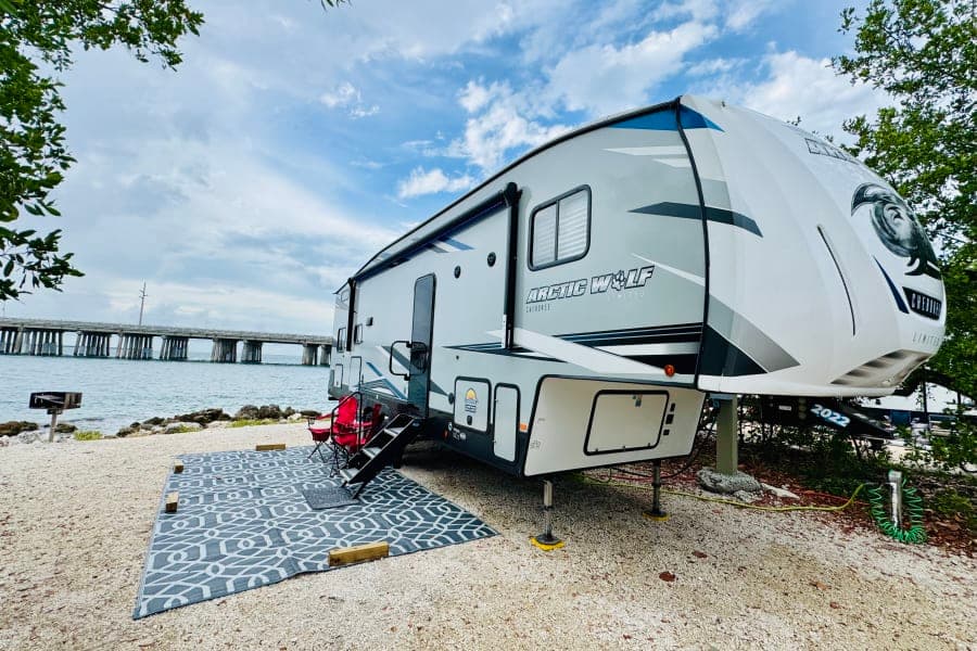 2022 Arctic Wolf 287BH Fifth-Wheel RV rental for the Florida Keys, exterior